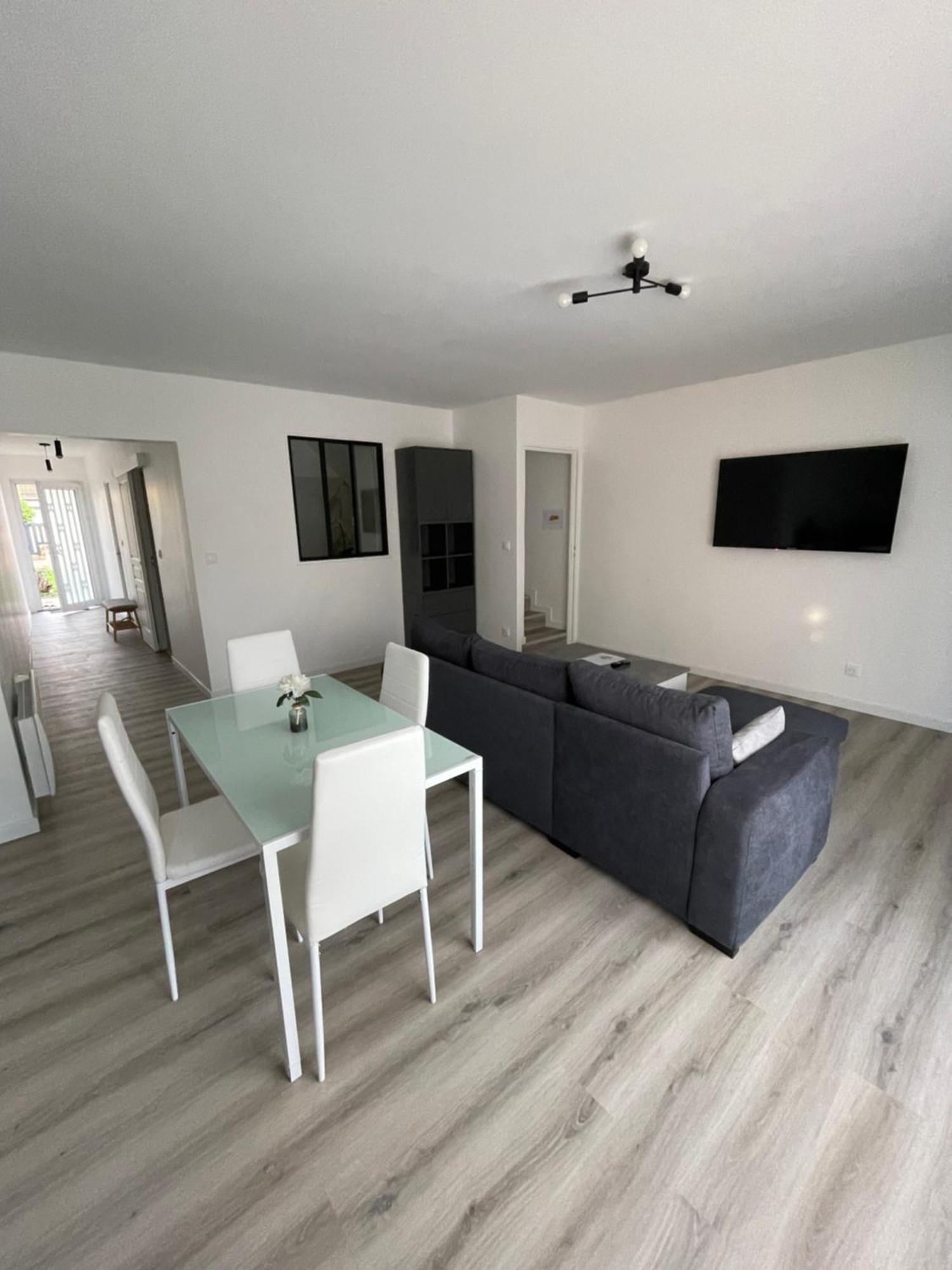 Maison Detente De 100 M2 Uniquement Couple-Famille-Travailleurs Villeparisis Eksteriør bilde