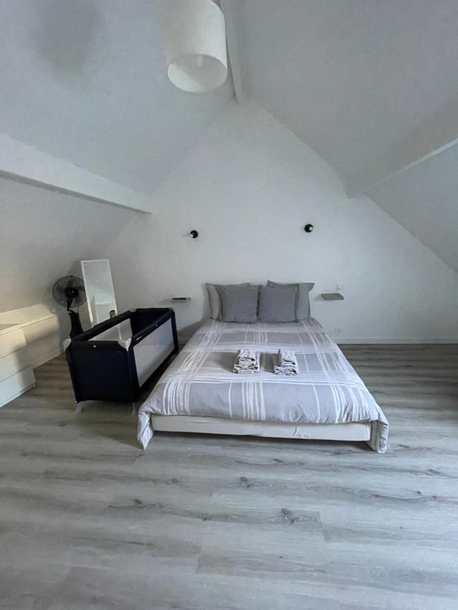 Maison Detente De 100 M2 Uniquement Couple-Famille-Travailleurs Villeparisis Eksteriør bilde